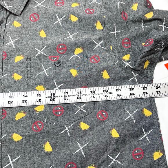 Deadpool Tacos & Swords Button Up Shirt Men XL Gray Short Sleeve Marvel New - Picture 6 of 8
